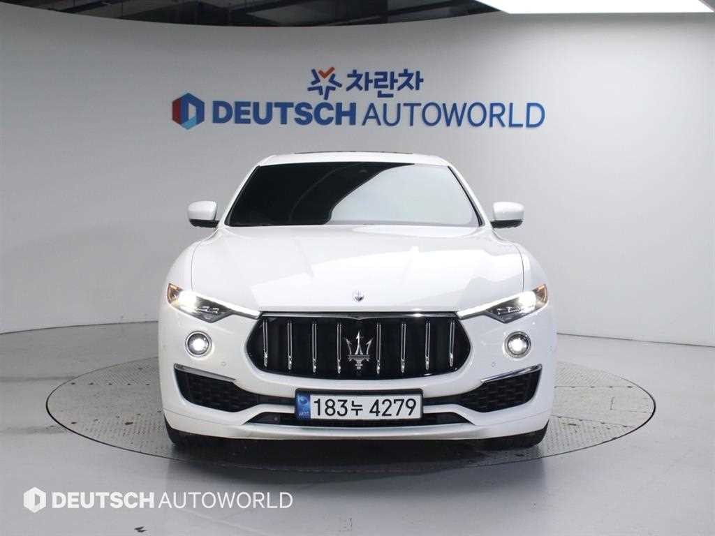 마세라티 르반떼 2.0 GT AWD 이미지 3