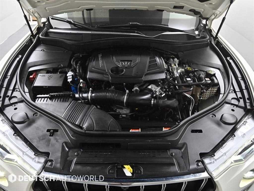 마세라티 르반떼 2.0 GT AWD 이미지 6