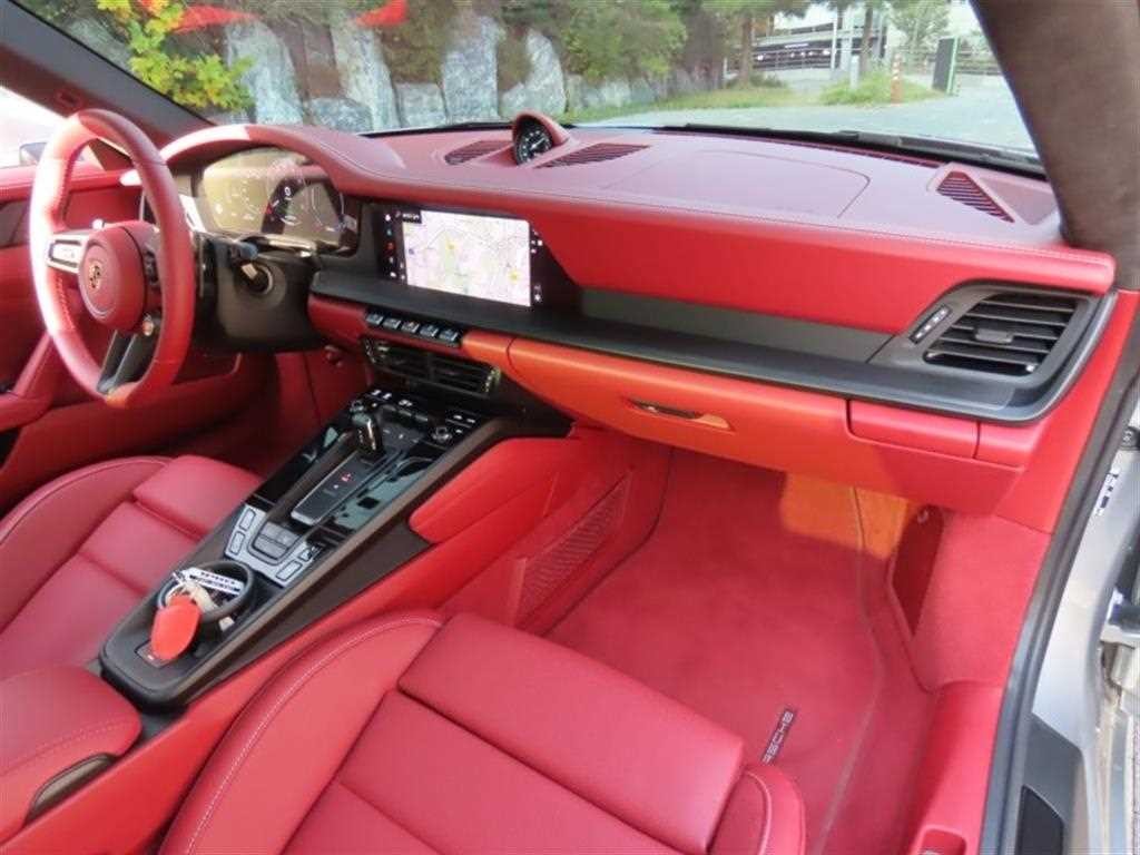 포르쉐 911 911(992) 카레라 GTS 이미지 16