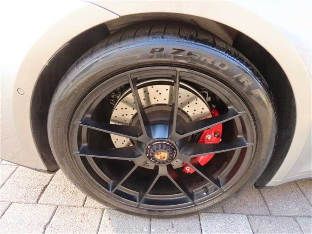 포르쉐 911 911(992) 카레라 GTS 이미지 17