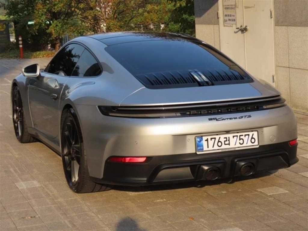 포르쉐 911 911(992) 카레라 GTS 이미지 4