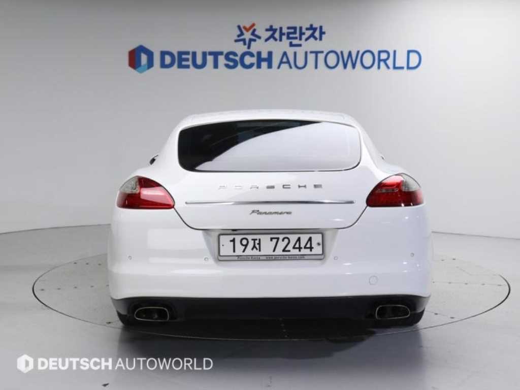 포르쉐 파나메라 3.0 디젤 기본형 이미지 4