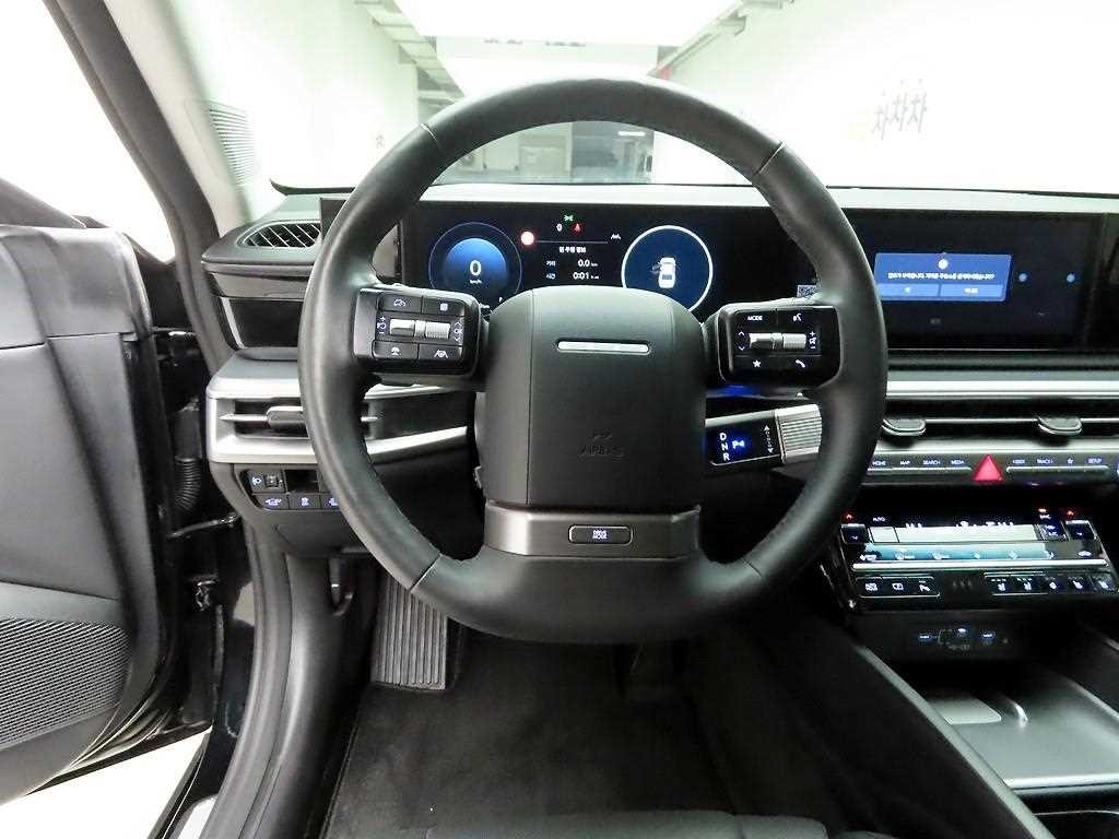 현대 그랜저 그랜저 (GN7) 가솔린 2.5 2WD 익스클루시브 이미지 6