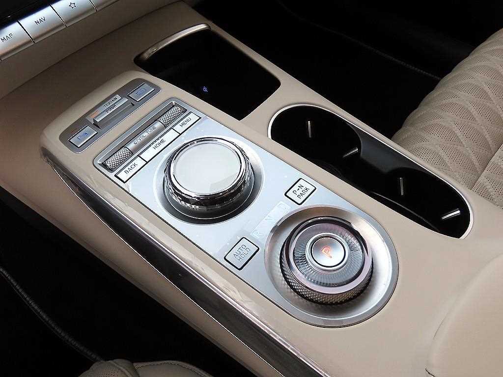 제네시스 GV70 2.5T 가솔린 AWD 스포츠 이미지 11