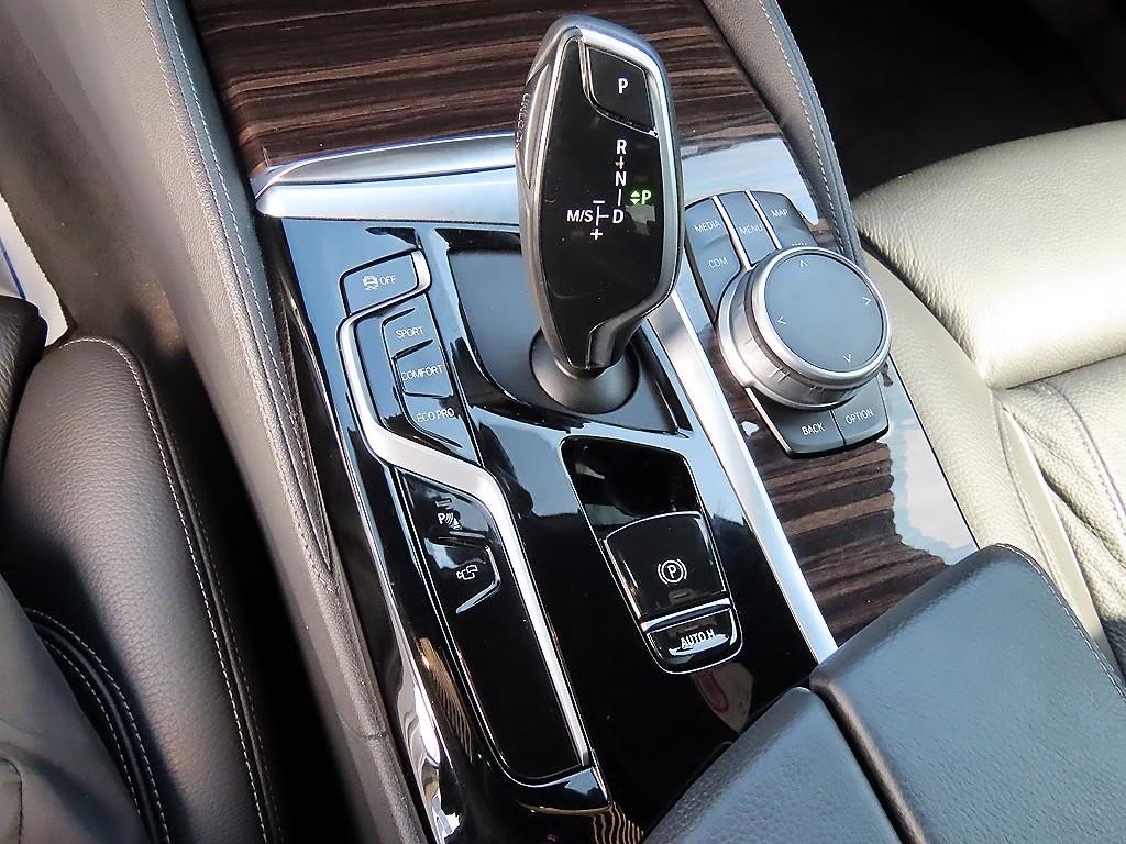 BMW 5시리즈 5시리즈 (G30) 520i M 스포츠 이미지 11
