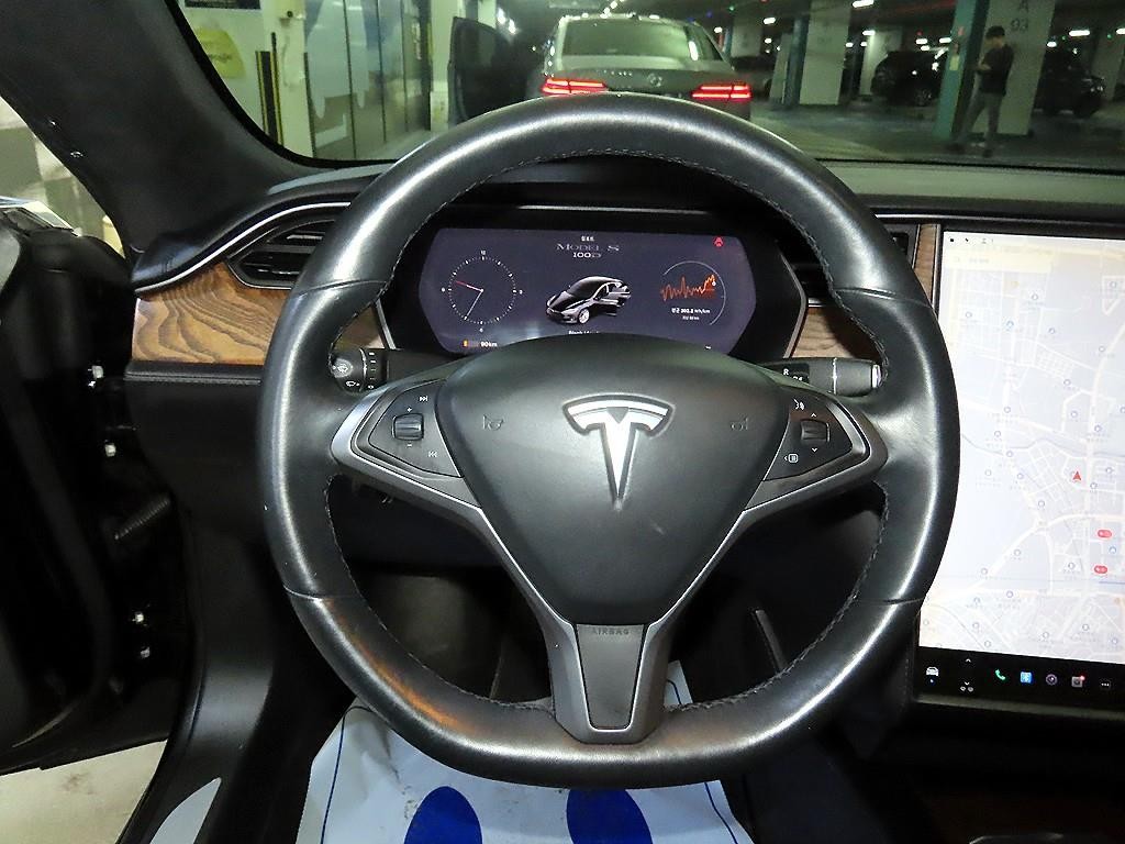 테슬라 모델 S 100D 이미지 8