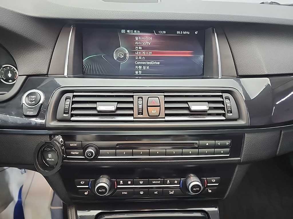BMW 5시리즈 5시리즈 (F10) 520d 이미지 10