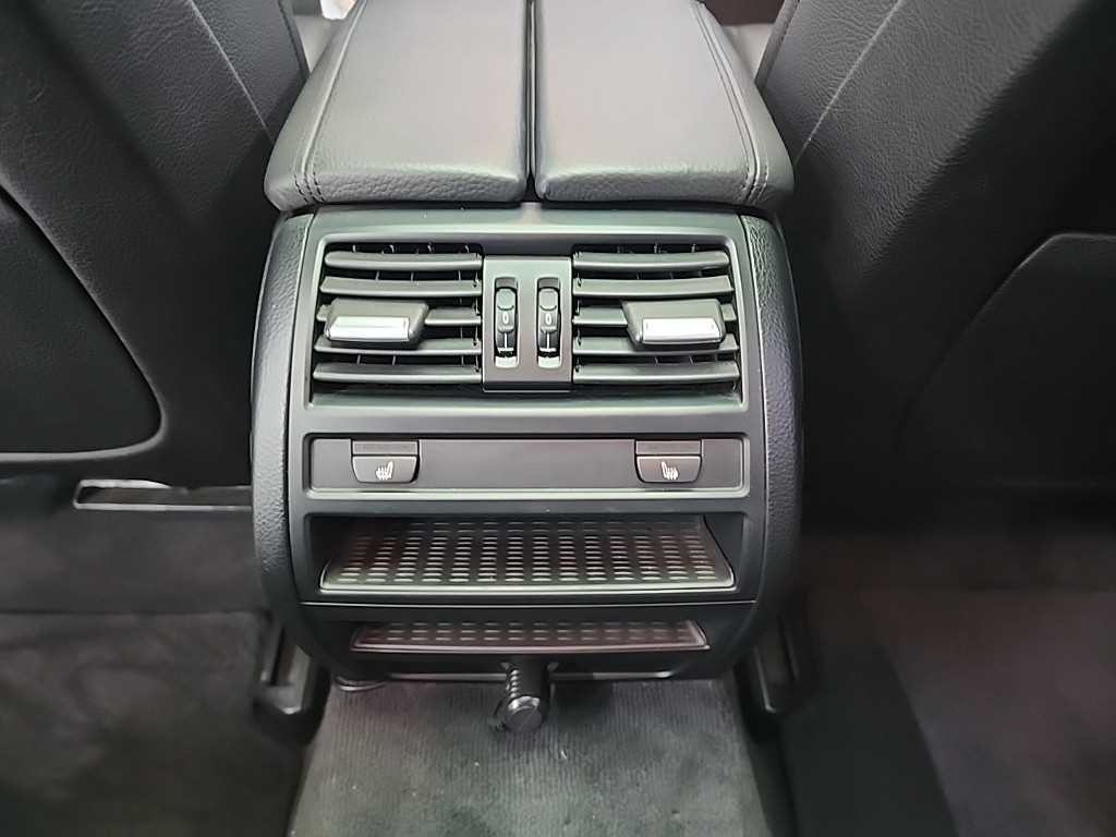BMW 5시리즈 5시리즈 (F10) 520d 이미지 13
