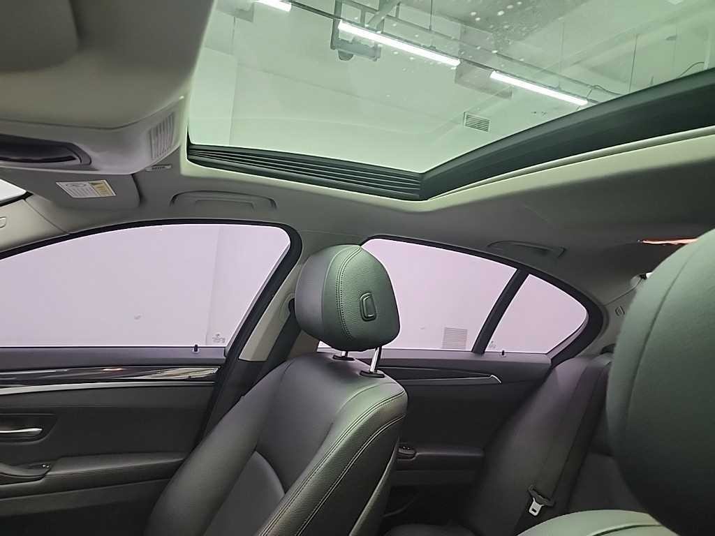 BMW 5시리즈 5시리즈 (F10) 520d 이미지 14
