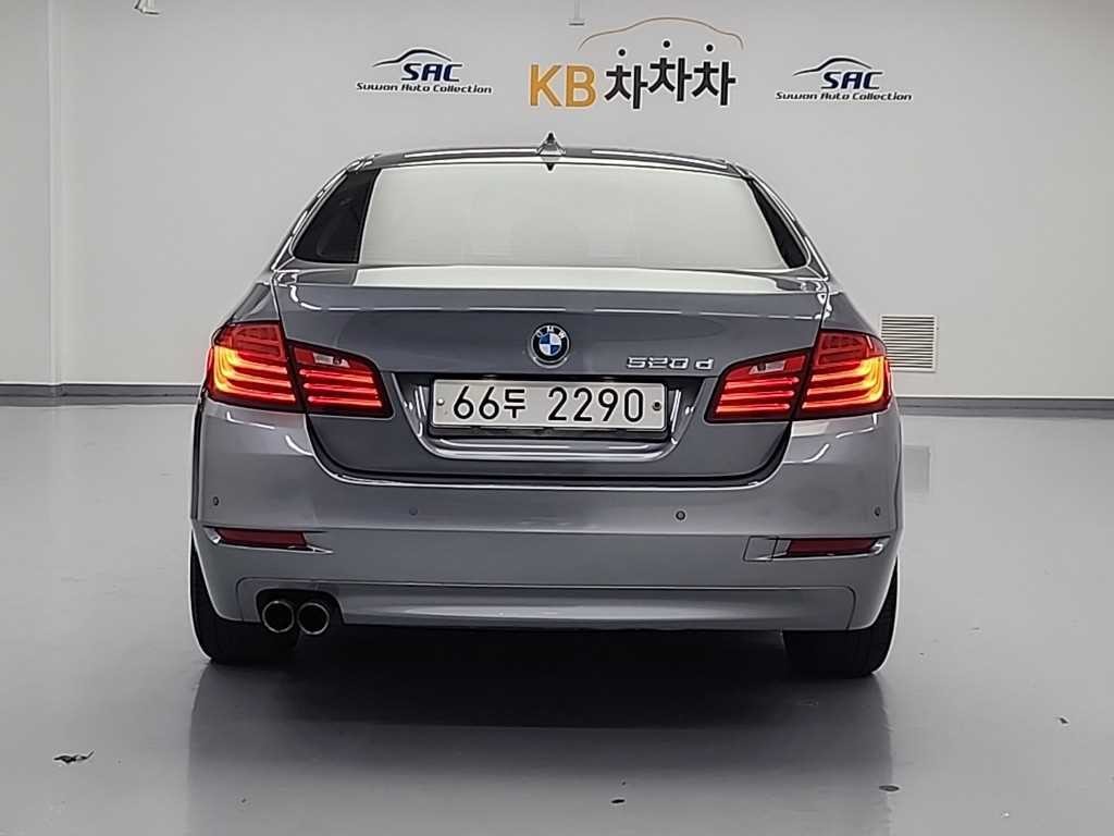 BMW 5시리즈 5시리즈 (F10) 520d 이미지 3
