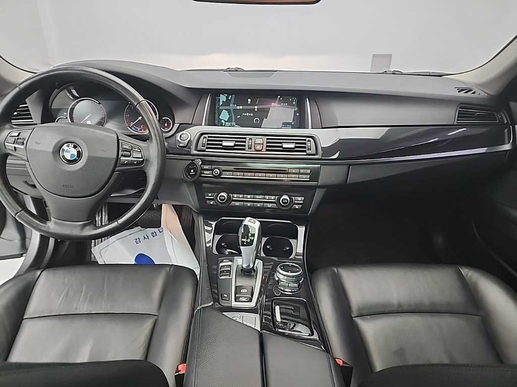 BMW 5시리즈 5시리즈 (F10) 520d 이미지 7