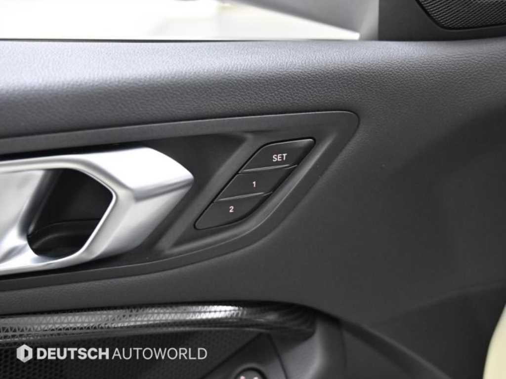 BMW 1시리즈 1시리즈 (F40) 120i M 스포츠 이미지 16