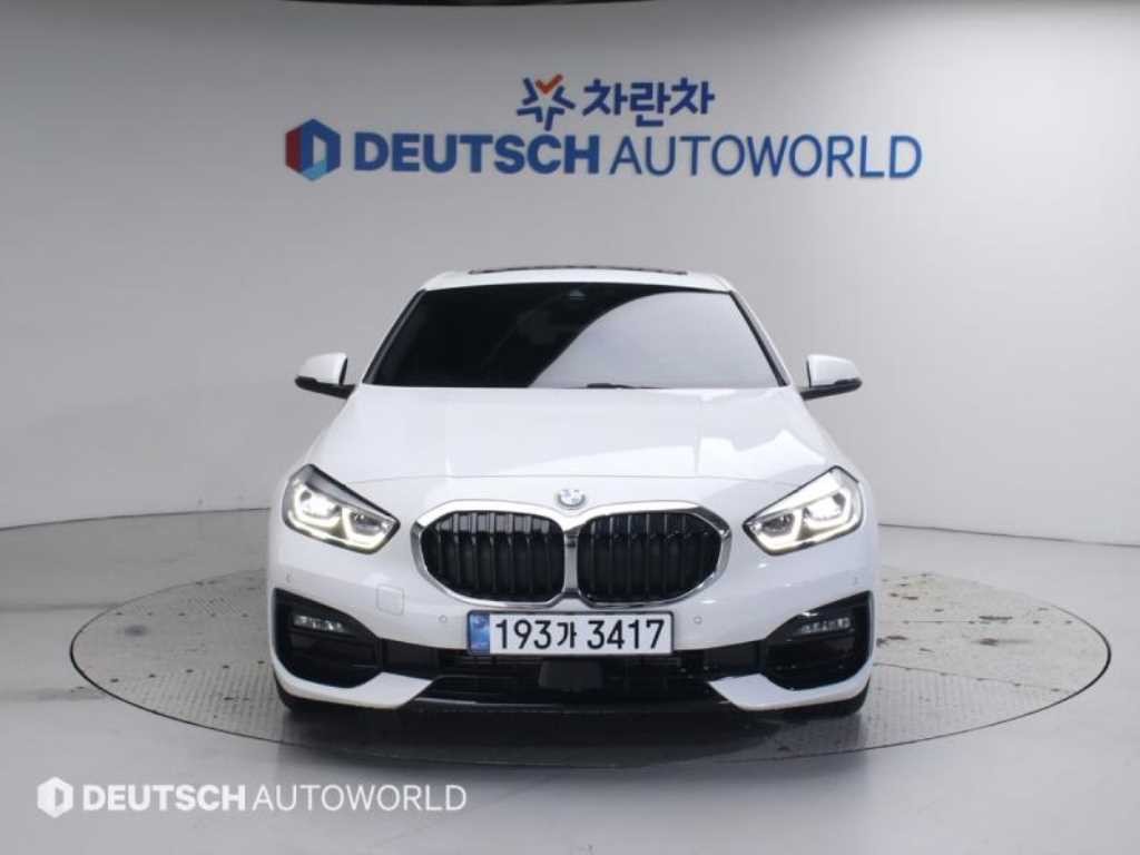 BMW 1시리즈 1시리즈 (F40) 120i M 스포츠 이미지 3