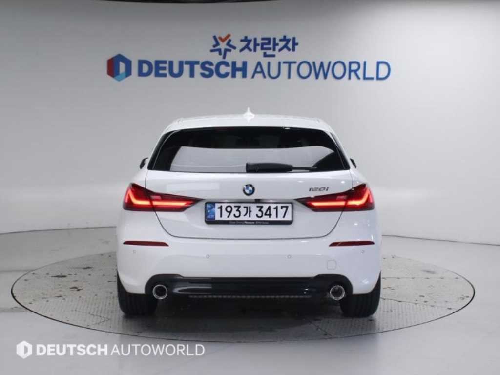 BMW 1시리즈 1시리즈 (F40) 120i M 스포츠 이미지 4