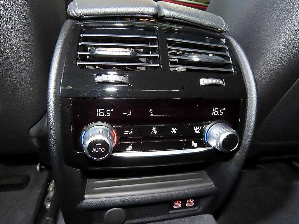 BMW 5시리즈 5시리즈 (G30) 520i 럭셔리 이미지 14