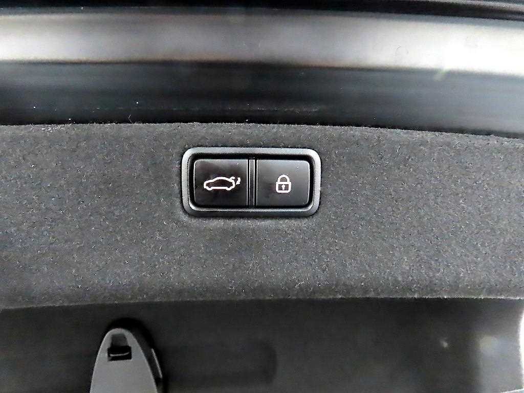 제네시스 G80 3.3 GDI AWD 프리미엄 럭셔리 이미지 18