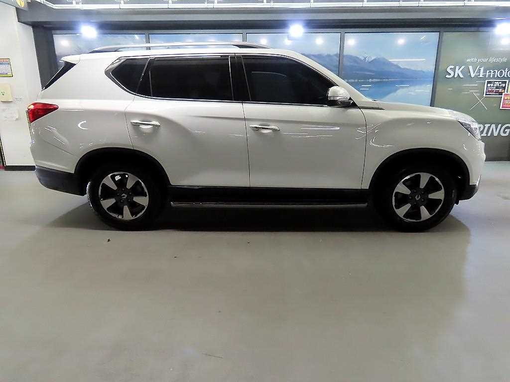 KG모빌리티(쌍용) 렉스턴 G4렉스턴 디젤 2.2 4WD 프라임 이미지 3