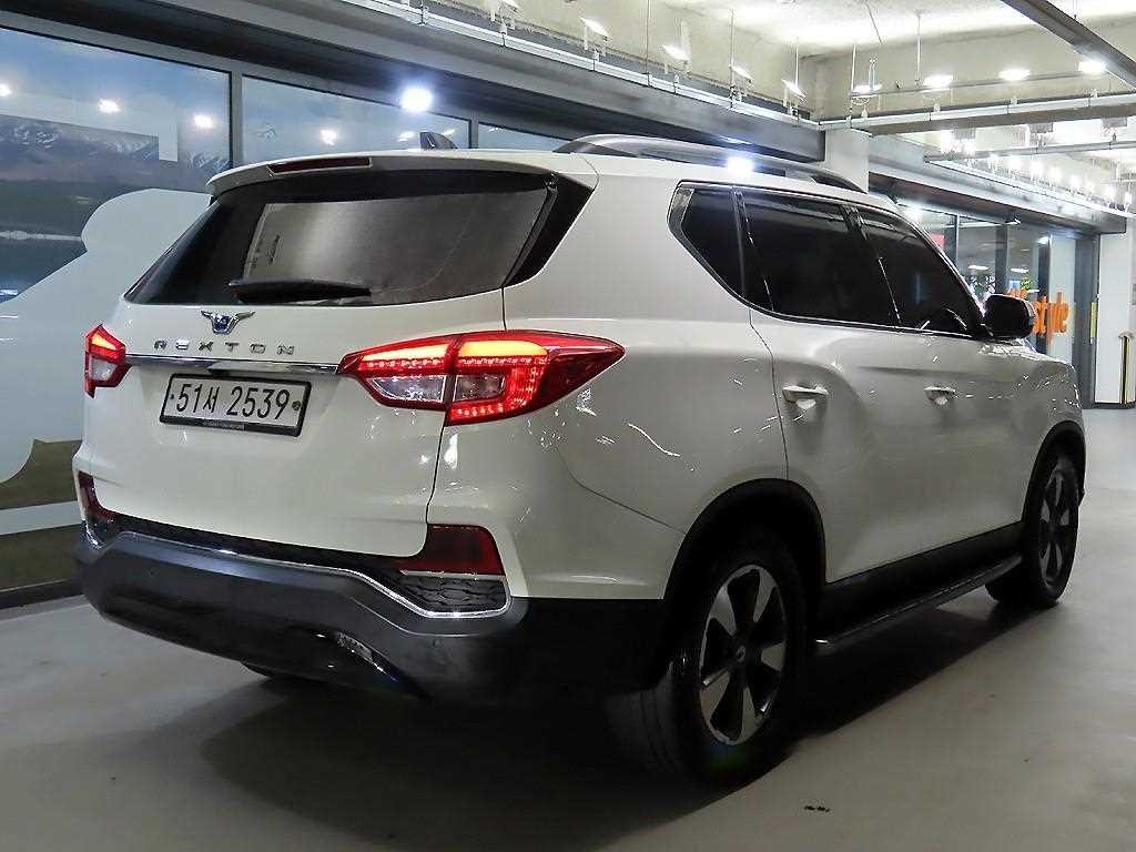 KG모빌리티(쌍용) 렉스턴 G4렉스턴 디젤 2.2 4WD 프라임 이미지 4