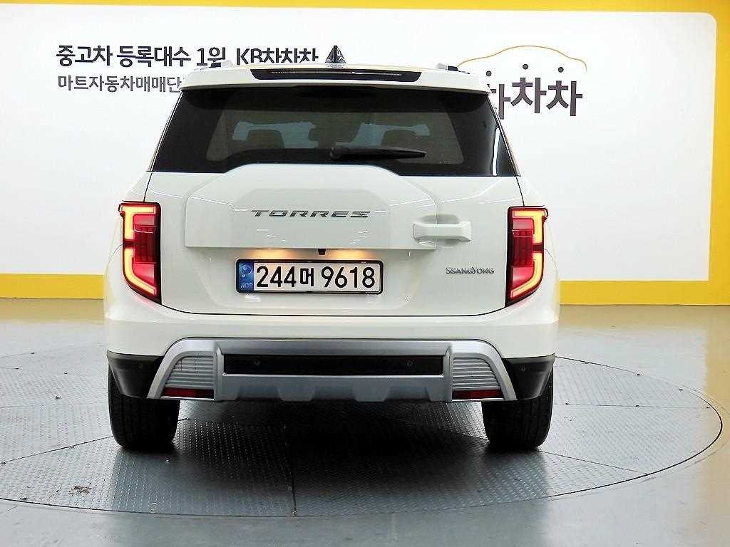 KG모빌리티(쌍용) 토레스 1.5 GDI-T 2WD T7 이미지 3