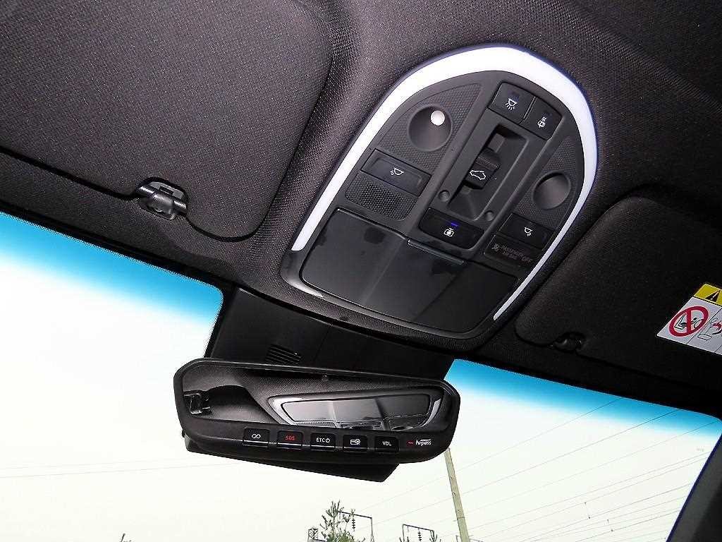 제네시스 G70 더 뉴 G70 가솔린 2.0T 4WD 기본형 이미지 14