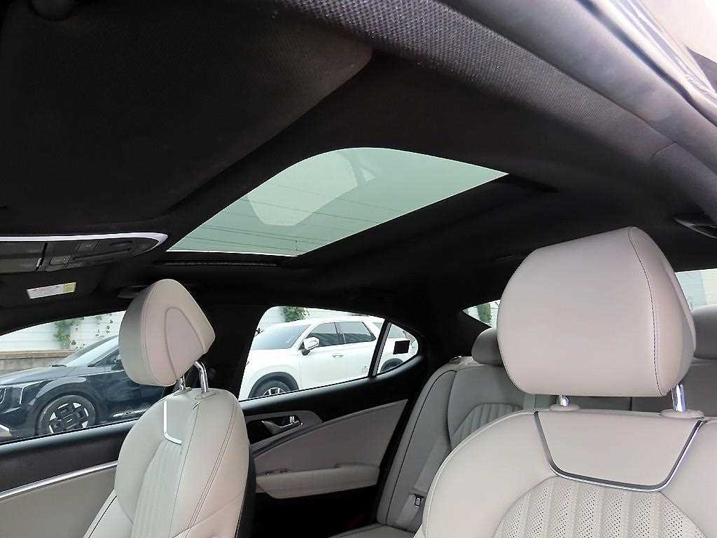 제네시스 G70 더 뉴 G70 가솔린 2.0T 4WD 기본형 이미지 17