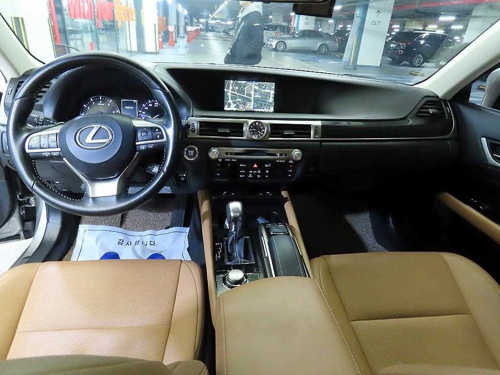 렉서스 GS 뉴GS300 2.0 슈프림 이미지 10