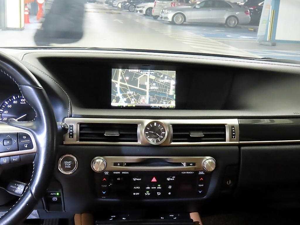 렉서스 GS 뉴GS300 2.0 슈프림 이미지 11