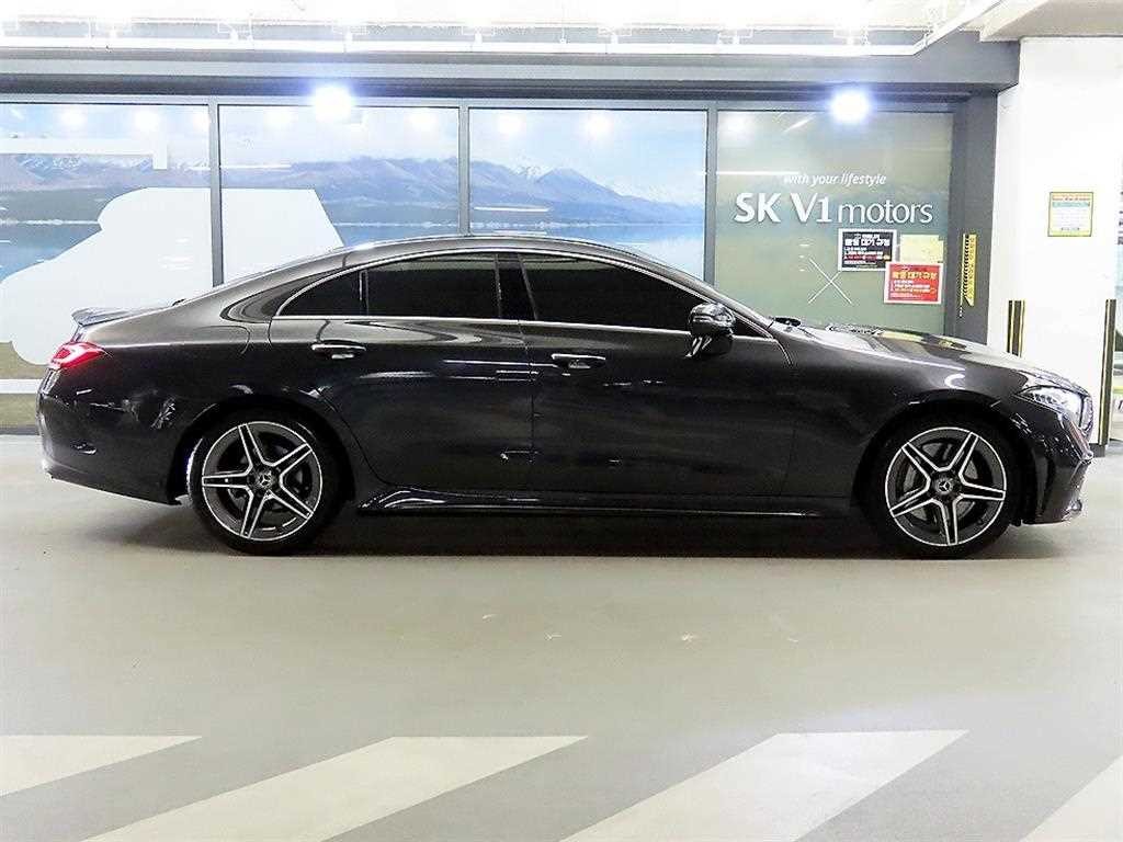 벤츠 CLS 클래스 CLS클래스 C257 CLS 300d 4MATIC 이미지 3