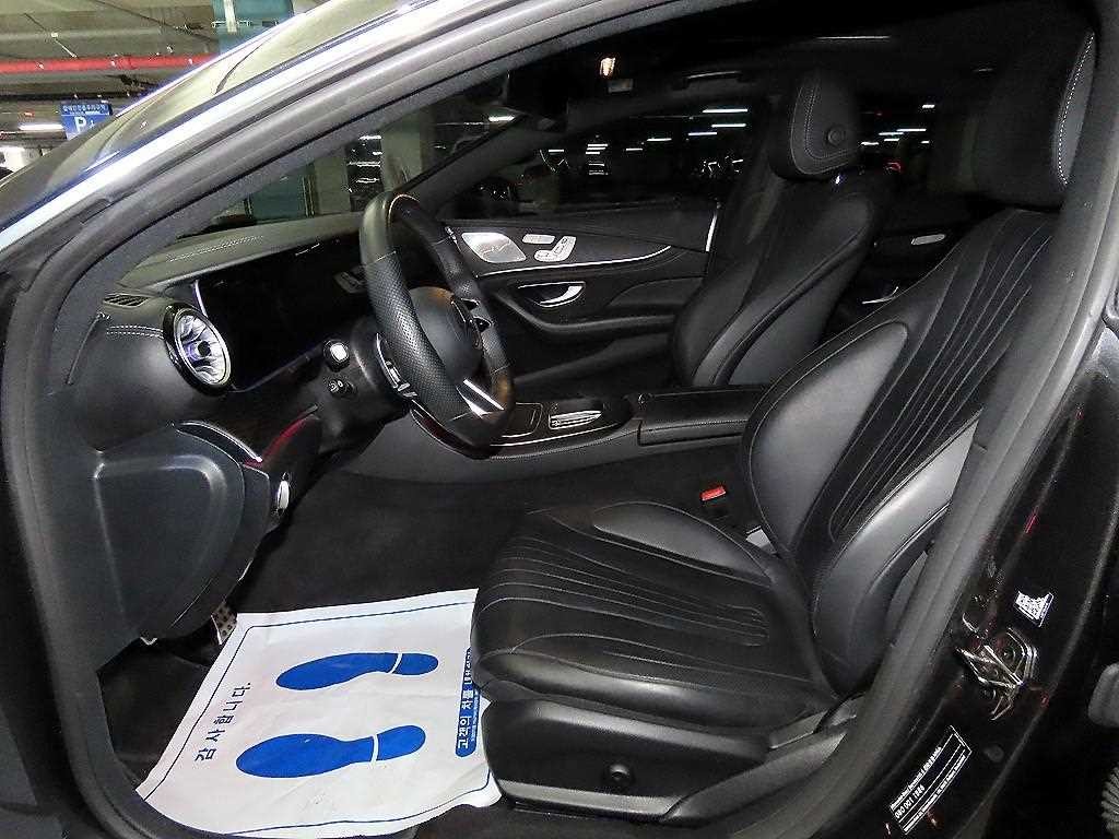 벤츠 CLS 클래스 CLS클래스 C257 CLS 300d 4MATIC 이미지 6