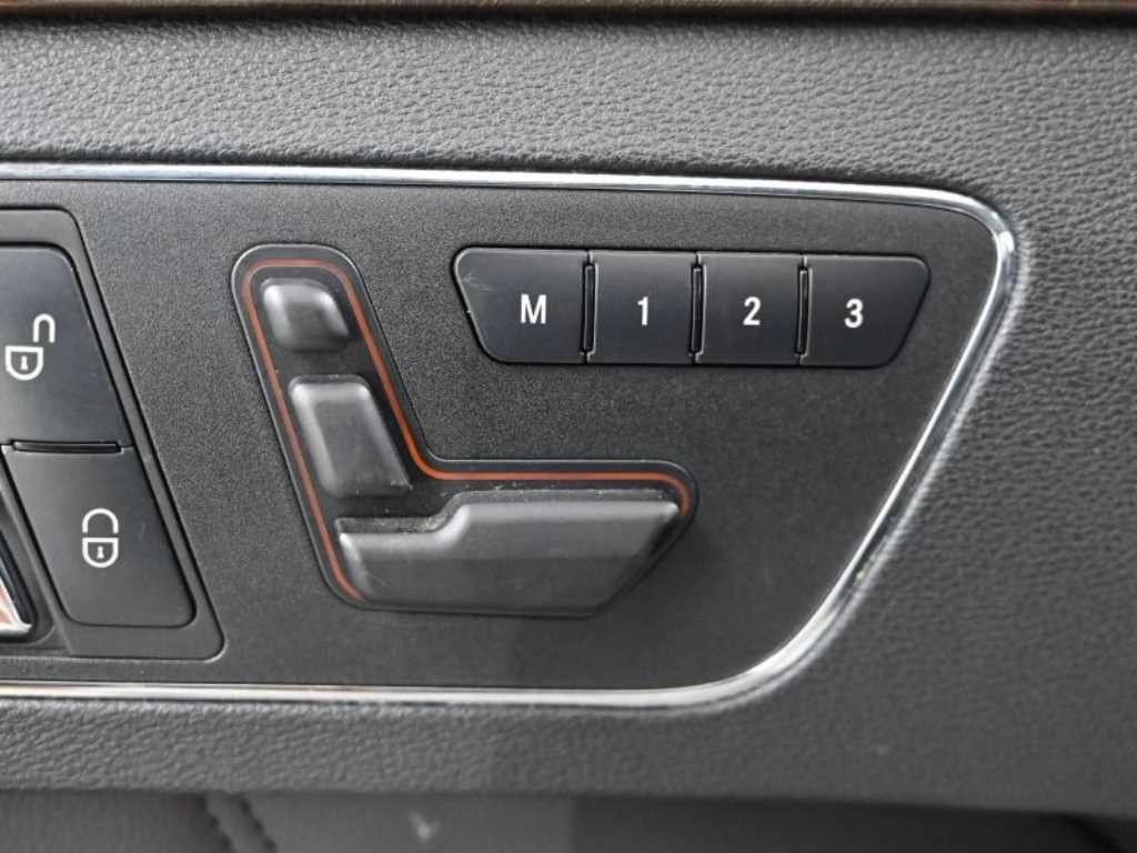 벤츠 E 클래스 E-클래스 W212 E300 엘레강스 이미지 18