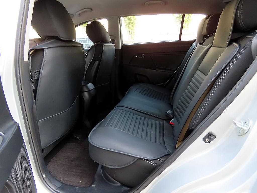 기아 스포티지 스포티지 R 2WD LX 이미지 6