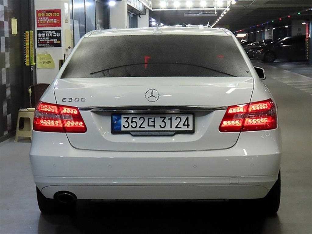벤츠 E 클래스 E-클래스 W212 E200 CGI 아방가르드 이미지 5