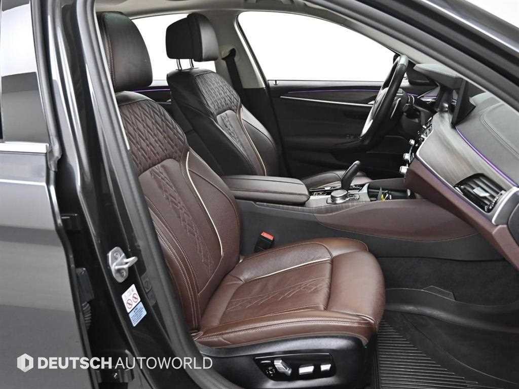 BMW 5시리즈 5시리즈 (G30) 530e M 스포츠 이미지 10