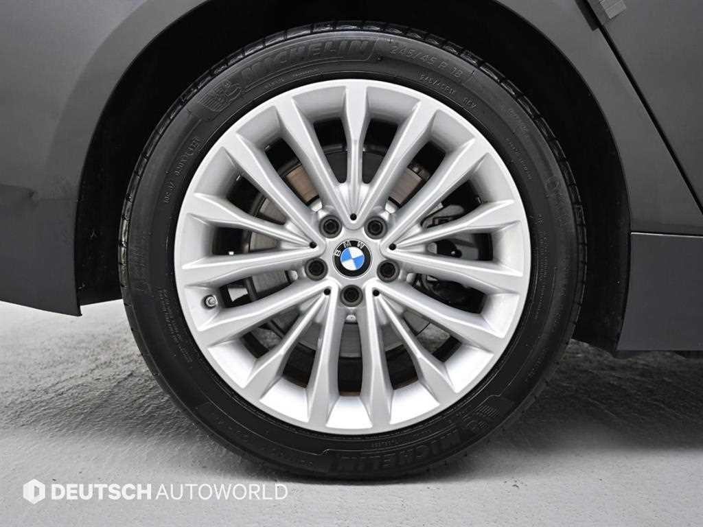 BMW 5시리즈 5시리즈 (G30) 530e M 스포츠 이미지 5