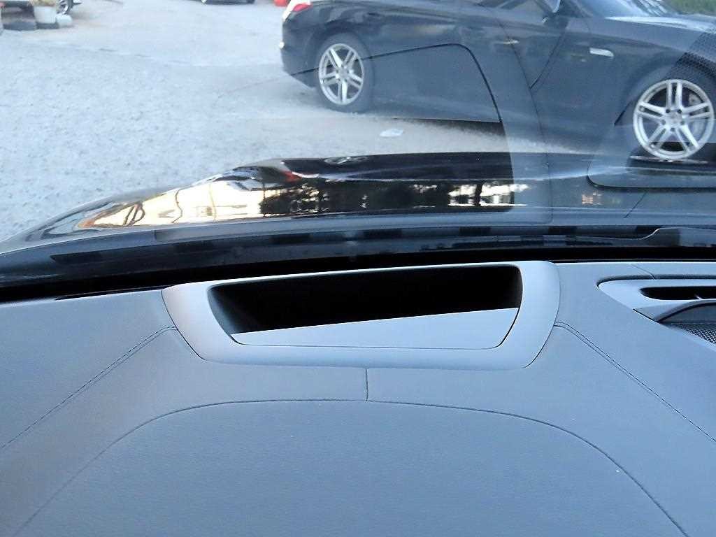 볼보 V60 V60 크로스 컨트리 2세대 2.0 B5 프로 AWD 이미지 10