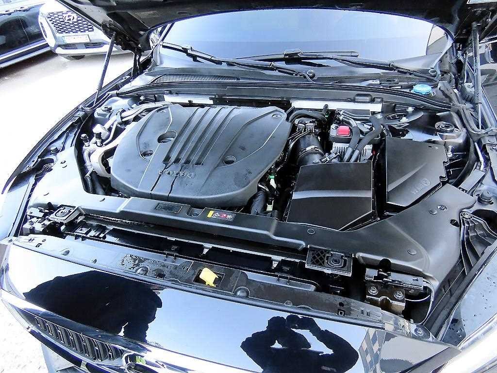 볼보 V60 V60 크로스 컨트리 2세대 2.0 B5 프로 AWD 이미지 19