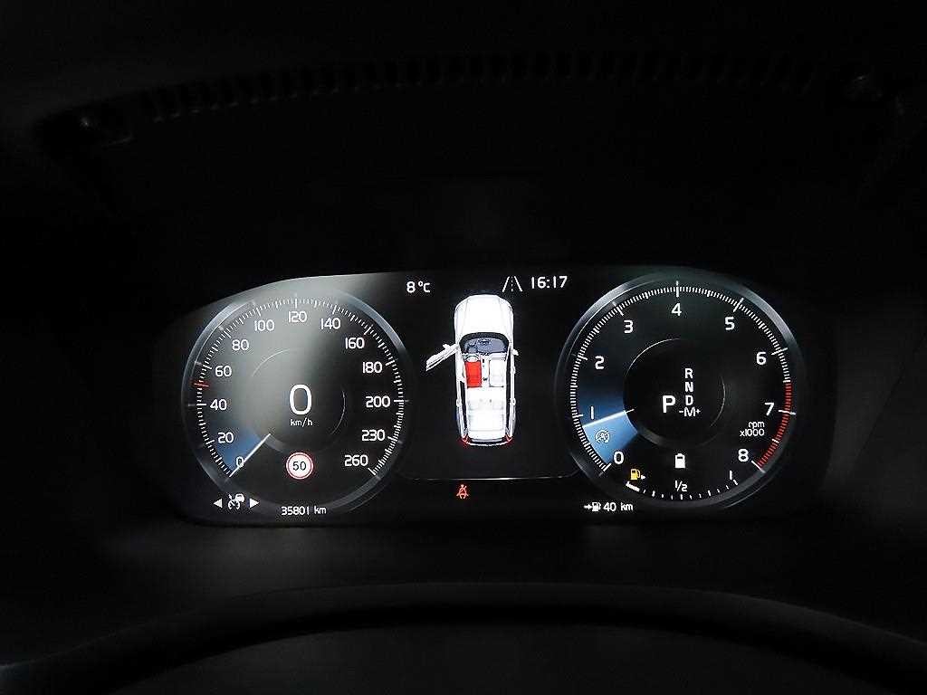 볼보 V60 V60 크로스 컨트리 2세대 2.0 B5 프로 AWD 이미지 9