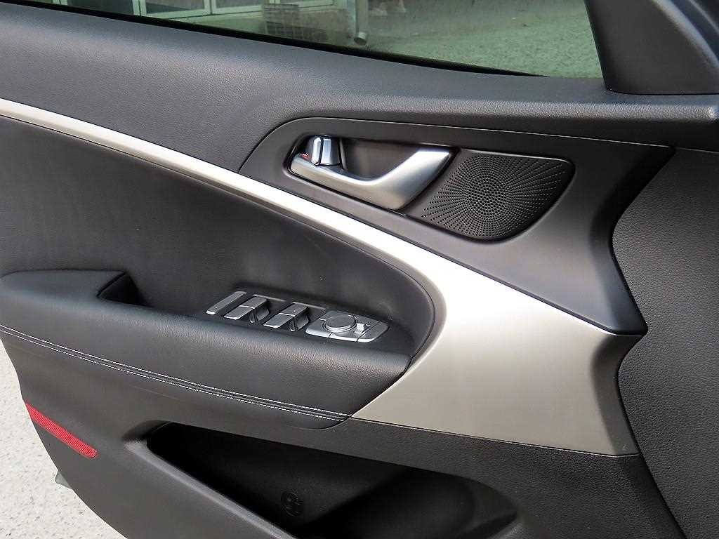 제네시스 G70 더 뉴 G70 디젤 2.2D 4WD 기본형 이미지 10