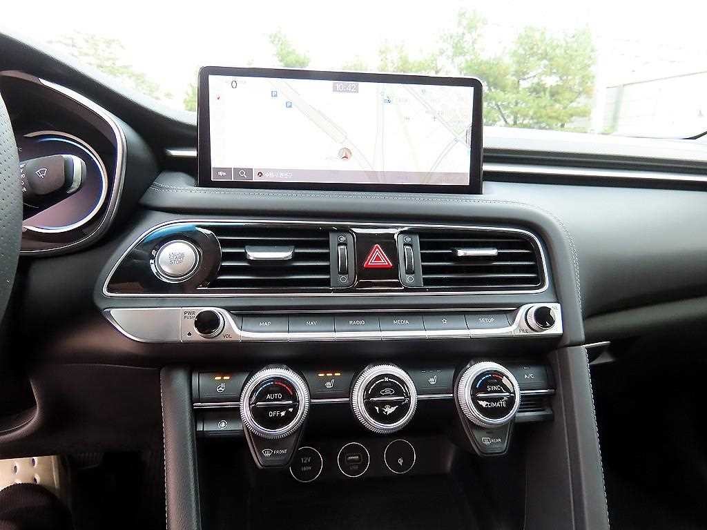제네시스 G70 더 뉴 G70 디젤 2.2D 4WD 기본형 이미지 12