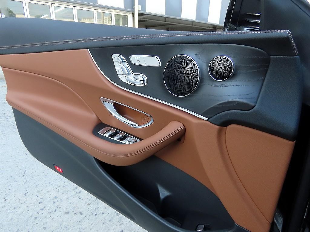 벤츠 E 클래스 E-클래스 W213 E220d 쿠페 이미지 13