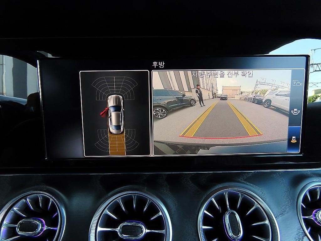벤츠 E 클래스 E-클래스 W213 E220d 쿠페 이미지 15
