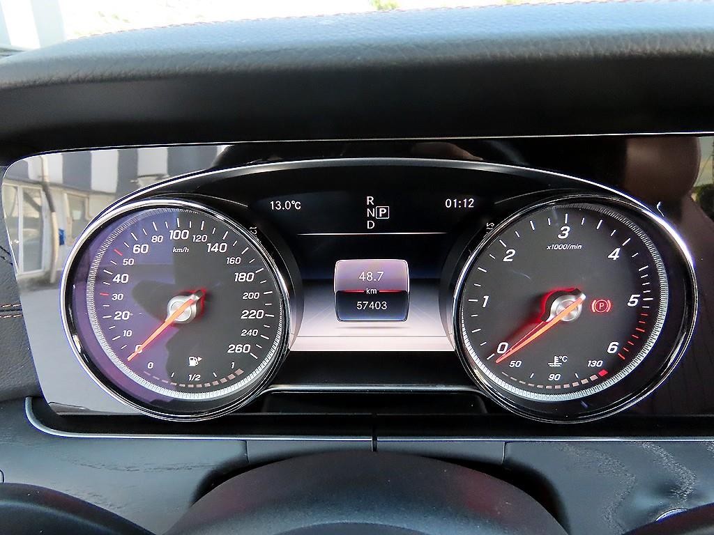 벤츠 E 클래스 E-클래스 W213 E220d 쿠페 이미지 9