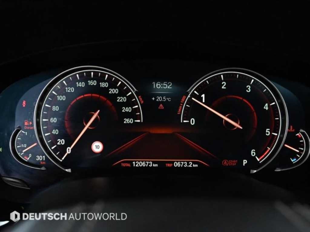 BMW 5시리즈 5시리즈 (G30) 520d M 스포츠 플러스 이미지 8