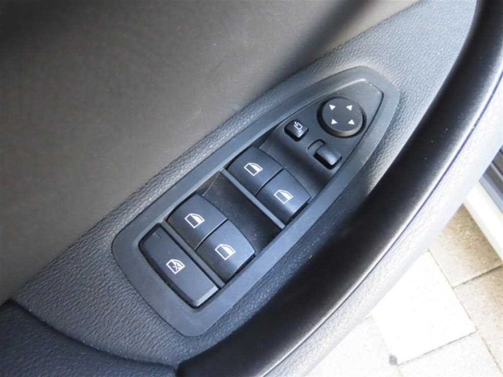 BMW X1 X1 (F48) xDrive 20i xLine 이미지 12