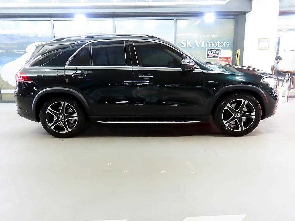벤츠 GLE 클래스 GLE 클래스 W167 GLE 350e 4MATIC 이미지 3