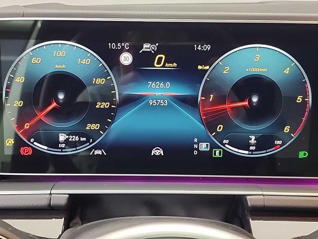 벤츠 GLE 클래스 GLE 클래스 W167 GLE 400d 4MATIC 쿠페 이미지 6