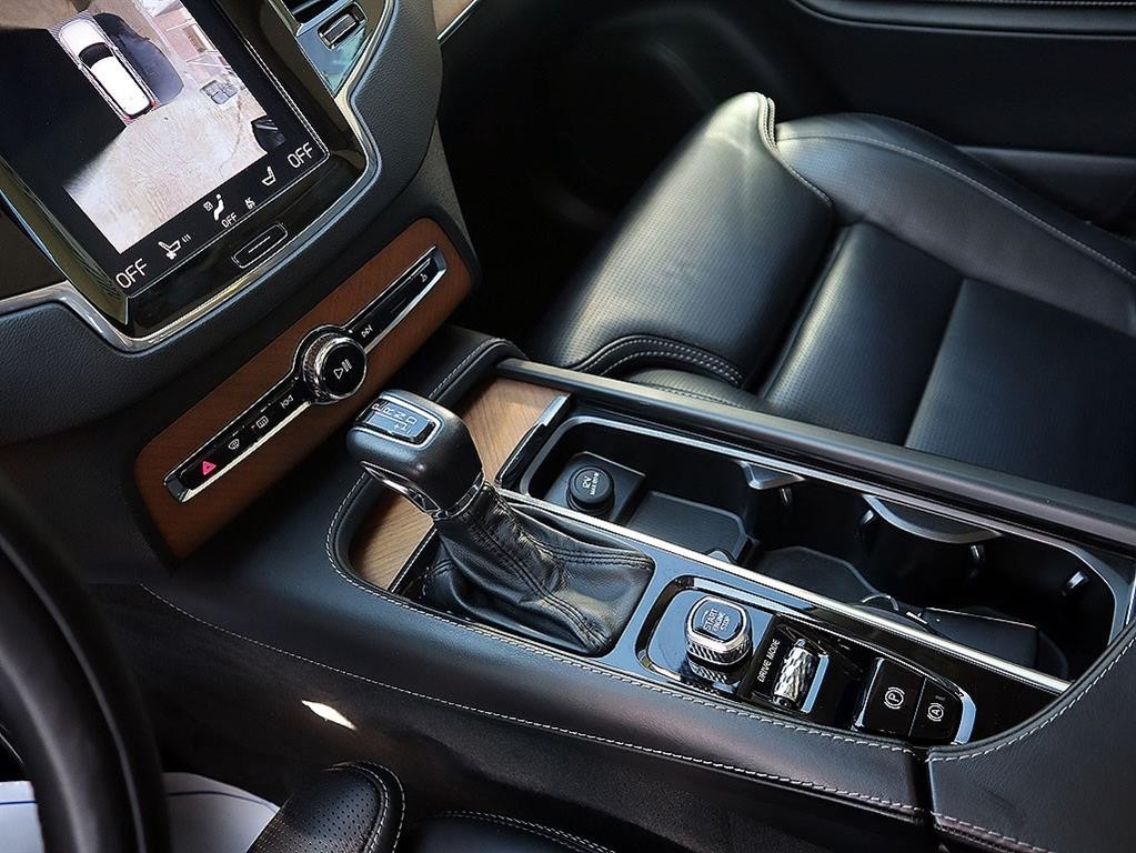 볼보 XC90 XC90 2세대 2.0 T6 AWD 인스크립션 이미지 12