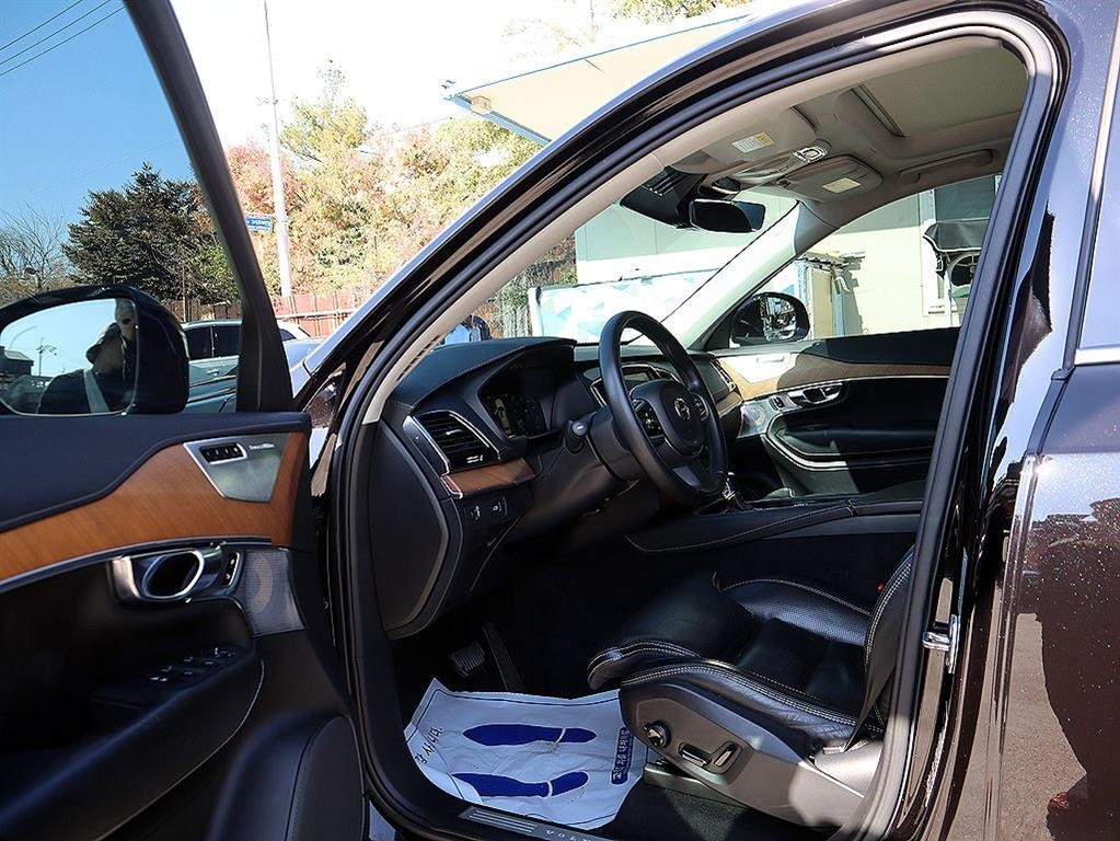 볼보 XC90 XC90 2세대 2.0 T6 AWD 인스크립션 이미지 6