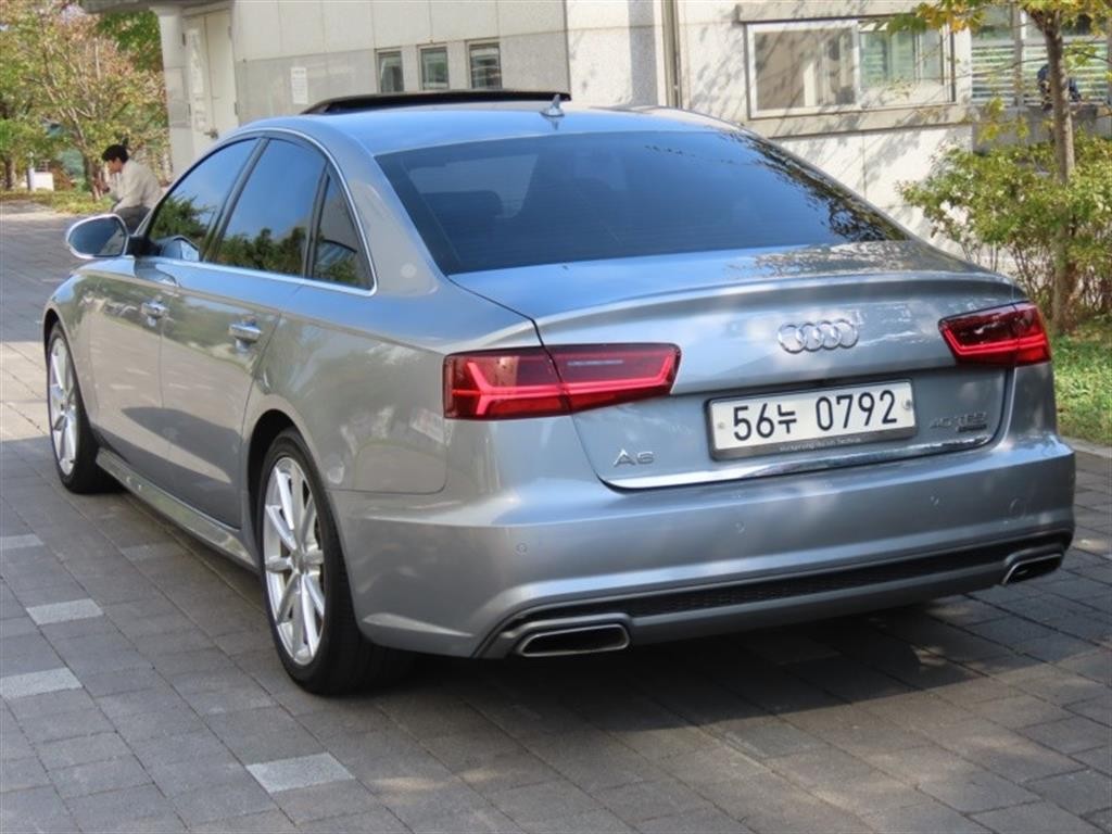 아우디 A6 뉴A6 40 TFSI 콰트로 스포츠 이미지 4