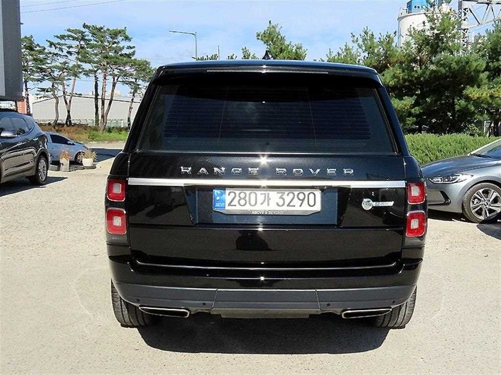 랜드로버 레인지로버 레인지로버 4세대 3.0 D350 VOGUE SE 디젤 이미지 4